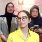 Bunga Zainal melaporkan soal kasus dugaan penipuan investasi bodong dengan kerugian senilai Rp6,2 miliar. (Disway/Hasyim Ashari)