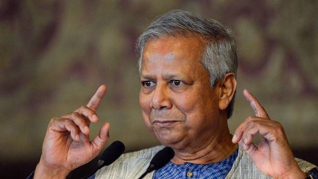 
Muhammad Yunus peraih Hadiah Nobel Perdamaian ditunjuk jadi pemimpin interim Bangladesh. (AFP/ALEXANDER KLEIN)