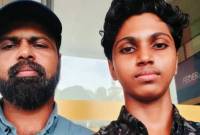 MK SiddiquiAfnan (kanan) bersama ayahnya MK Siddiqui. (MK Siddiqui)