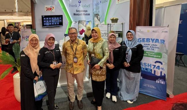 DUKUNG - Stand Bank Kalsel yang hadir di Kalsel Expo 2024