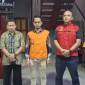 Tersangka MS pada waktu dilakukan penahanan penyidik Kejati Kalsel pada )Jumat (30/8/2024. SuarIndonesia/Ist)