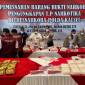 Barang bukti  narkoba dimusnahkan Direktorat Reserse Narkoba Polda Kalsel berlangsung  di Lobby Mapolda di Banjarbaru, Rabu (4/9/2024). (SuarIndonesia/ZI)