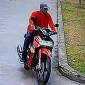 motor korban ketika dibawa p;elaku terekam kamera CCTV. (SuarIndonesia/Ist)