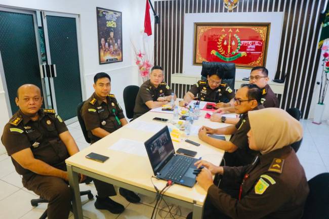 Keputusan Jaksa Agung Muda Tindak Pidana Umum, Prof Dr Asep Nana Mulyana, SH, M.Hum,  tersebut diambil dalam ekspose yang turut dihadiri Asisten Tindak Pidana Umum Kejati Kalsel, Ramdhanu Dwiyantoro, SH MH, Senin (9/9/2024)  (SuarIndonesia/Ist)