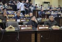 DPRD Kalsel menetapkan susunan pimpinan dan keanggotaan fraksi-fraksi dewan masa bakti 2024 - 2029 yang dilaksanakan dalam rapat paripurna, Rabu (11/9/2024). (SuarIndonesia/HM)