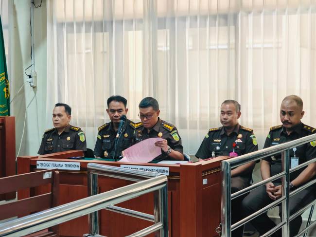 sisten Tindak Pidana Khusus Dr. Abdul Mubin bersama tim Selasa  (24/8/2024)  (SuarIndonesia/Ist)