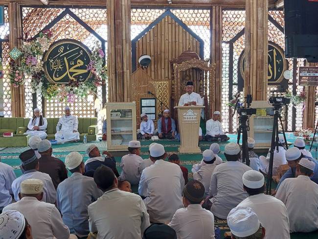 Peringatan Maulid Nabi Muhammad SAW di Mesjid Bambu KH Abdul Qadir Hasan, Desa Kiram, Kabupaten Banjar, Jum’at (27/9/2024). (SuarIndonesia/Adv)