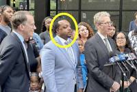 Marcel Brown (34) memenangkan gugatan pada Senin (9/9/2024) lalu dan dewan juri pengadilan di Chicago menetapkan ganti rugi total sebesar US$ 50 juta kepadanya.(X @LoevyandLoevy)