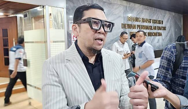 
Ketua Komisi II DPR RI Ahmad Doli Kurnia mengungkap alasan menyetujui Sirekap kembali dipakai di Pilkada 2024. (detikcom/Adrial Akbar)