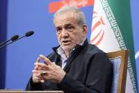 Presiden Iran Masoud Pezeshkian saat menghadiri konferensi pers di Teheran, Iran, Senin (16/9/2024) waktu setempat. (WANA (West Asia News Agency)/Majid Asgaripour via REUTERS Purchase Licensing Rights)