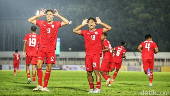 Timnas Indonesia U-20 meraih hasil manis di matchday pertama Grup F Kualifikasi Piala Asia U-20 2025. Garuda Muda menang 4-0.(detikcom/Rifkianto Nugroho)