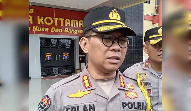 
Kabid Humas Polda Kalteng Kombes Pol Erlan Munaji, Senin (14/10/2024). (ANTARA/Adi Wibowo)