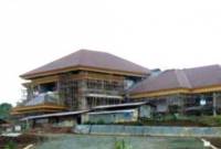 Rumah Sakit (RS) Stagen di Kabupaten Kotabaru Kalsel tak kunjung selesai, sejak 2010 dikerjakan. (SuarIndonesia/Repro)