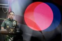 Panglima TNI Jenderal TNI Agus Subiyanto menyampaikan sambutan saat acara penandatanganan nota kesepahaman (MoU) Komnas HAM dengan TNI di Kantor Komnas HAM, Jakarta, Senin (28/10/2024). Nota kesepahaman tersebut terkait dengan pemajuan dan perlindungan HAM di lingkungan TNI. (ANTARA FOTO/Fauzan)
