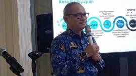 Kepala Dinas PMPTSPnKota Balikpapan, Provinsi Kalimantan Timur, Hasbullah Helmi. (ANTARA/Muhammad Solih Januar)