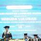 Rektor ULM Prof Ahmad Alim Bachri saat memimpin wisuda ke-121 di Auditorium ULM di Banjarbaru, Selasa (15/10/2024). (ANTARA/Firman)