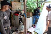 Seorang petugas kebersihan di lingkungan SMK 3 Negeri Banjarmasin ditemukan dalam kondisi leher mengeluarkan banyak darah, Rabu (2/10/2024). (SuarIndonesia/YI)