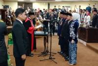 Empat orang Pimpinan DPRD Provinsi Kalsel masa jabatan 2024-2029 resmi dilantik setelah pengucapan sumpah/janji dalam rapat paripurna di Banjarmasin, Senin (7/10/2024) (SuarIndonesia/HM)