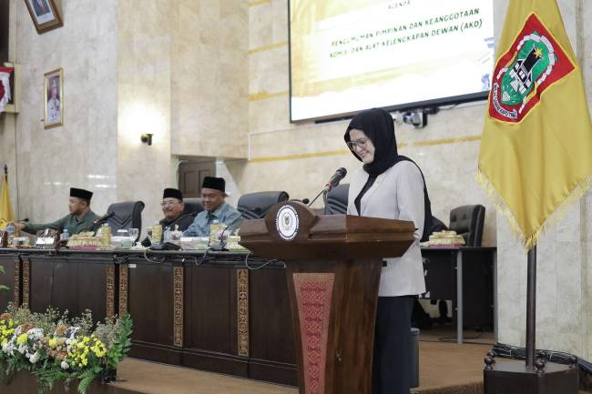 Tatib DPRD Kalsel, Komisi Komisi, Badan Musyawarah (Banmus), Alat Kelengkapan Dewan (AKD), Badan Pembentukan Peraturan Daerah (BP Perda) serta Badan Kehormatan (BK), sudah terbentuk dan di paripurnakan, Rabu (9/10/2024). (SuarIndonesia/HM)