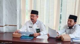 Kepala Kantor Kementerian Agama Kabupaten Balangan, Drs. H. Saribuddin, M.Pd.I menyampaikan informasi terkait kedatangan jamaah haji Balangan pada Rapat Persiapan Penjemputan Jamaah Haji Kabupaten Balangan 1445 H di Ruang Rapat Setda Balangan.