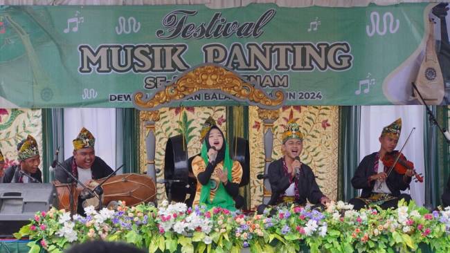 Lomba Festival Musik Panting se-Banua Enam.(Foto :Mc.Balangan)
