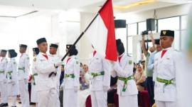 Prosesi pengukuhan anggota Paskibra Kabupaten Balangan di Mahligai Mayang Maurai, Kecamatan Paringin, Kabupaten Balangan