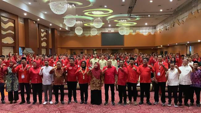 DPD PDI Perjuangan Kalsel gelar Rakerda Khusus dengan agenda pemenangan Pilkada Serentak 2024. (SuarIndonesia/HM)