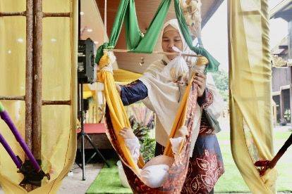 Badan Penghubung Pemprov Kalsel, menggelar kegiatan Ba ayun Maulid di Taman Mini Indonesia Indah (TMII), pada Sabtu (12/10/2024) (SuarIndonesia/Ist)
