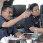 Ketua DPRD Provinsi Kalsel DR (H.C.) H. Supian HK, SH MH (kiri), pimpin rapat Badan Anggaran bersama Sekretaris Daerah Provinsi Kalsel, Ir. Roy Rozali Anwar,, Rabu (16/10/2024) SuarIndonesia/Ist)
