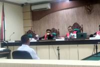 Wahyudi Rahmadi kini duduk di kursi terdakwa di Pengadilan Tindak Pidana Korupsi (Tipikor) Banjarmasin, Selasa (22/10/2024). (SuarIndonesia/HD)