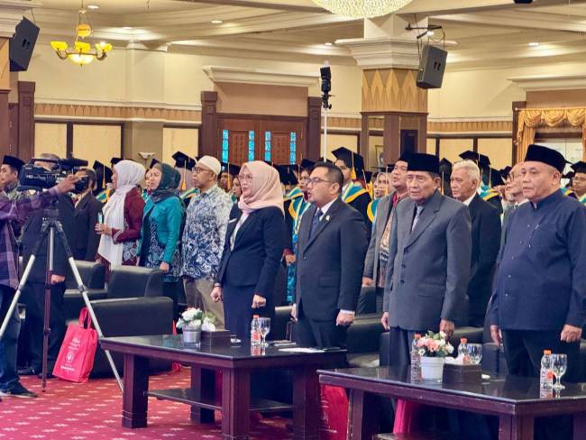 STIMI Banjarmasin melangsungkan Sidang Senat Terbuka Wisuda Sarjana Manajemen ke-XXXIII dan Magister Manajemen ke-II, pada Sabtu (24/10/2024) (SuarIndonesia/Adv)