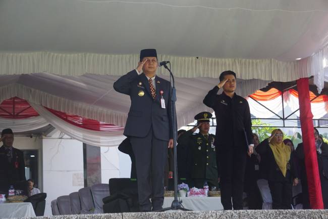 Penjabat Sementara (Pjs) Bupati Balangan, Taufik Hidayat pimpin upacara peringatan Hari Sumpah Pemuda ke-96 tahun 2024. (SuarIndonesia/Mc balangan)