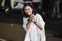 Mantan istri Basuki Tjahaja Purnama, Veronica Tan tiba di kediaman Presiden Terpilih Prabowo Subianto, Kertanegara, Jakarta Selatan, Senin (14/10/2024). Presiden Terpilih Prabowo Subianto memanggil sejumlah tokoh yang diyakini bakal menjadi calon menteri/kepala lembaga negara untuk pemerintahan baru ke depan. (ANTARA FOTO/Aprillio Akbar)