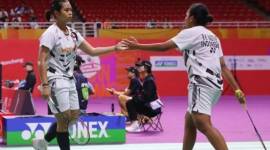 Pasangan ganda putri Indonesia Isyana Syahira Meida/Rinjani Kwinara Nastine melaju ke semifinal Kejuaraan Dunia Junior 2024 sekaligus mengamankan satu medali setelah mengalahkan pasangan tuan rumah Liu Yuan Yuan/Wang Dao melalui dua gim langsung pada pertandingan perempat final yang berlangsung di Nanchang International Sports Center Gymnasium, Jumat, (11/10/2024). (SuarIndonesia/ANTARA/HO-PP PBSI/pri.