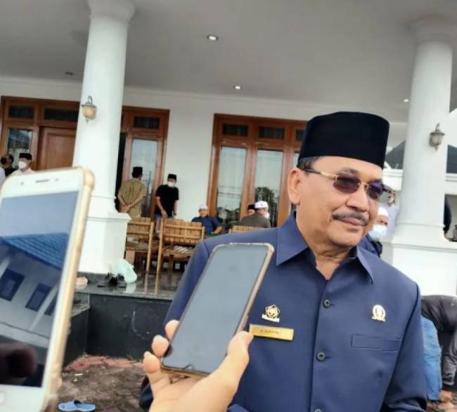 Ketua Sementara DPRD Kalsel, Supian HK
