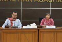 Koordinator Subkomisi Pemajuan HAM, Komnas HAM, Anis Hidayah (kanan) dan Komisioner Pengkajian dan Penelitian, Komnas HAM, Sarulin P. Siagian (kiri)