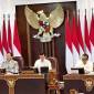Presiden Prabowo Subianto memimpin sidang kabinet paripurna di Kantor Presiden, Jakarta, Rabu (6/11/2024). (ANTARA/Yogi Rachman)