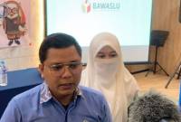 Ketua Badan Pengawas Pemilihan Umum (Bawaslu) Kota Banjarmasin Fachrizanoor memberikan keterangan pers di Banjarmasin, Kamis (7/11/2024). (ANTARA/HO-Bawaslu Banjarmasin)