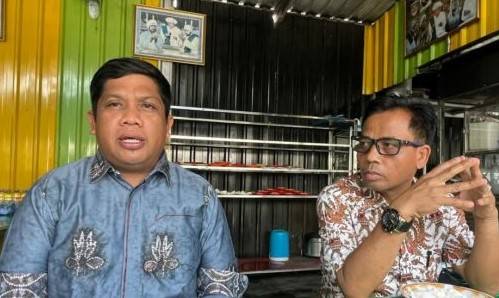 Ketua Pansus Yazid Fahmi didampingi. Wakil Ketua Pansus., Salpia Riduan Panjalu