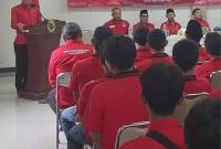 Ketua DPC PDPI HSU Tedy Suryana saat memberikan sambutan dalam Rakercabsus di Amuntai. (SuarIndonesia/RS)