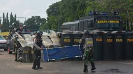 Apel Gelar Pasukan dalam rangka Latihan Kesiapsiagaan Operasional (LKO) Kodam VI/Mulawarman dengan melibatkan 1500 orang terdiri dari unsur TNI, Polri, Dishub, Satpol PP, Damkar, BPBD dan Tenaga Kesehatan yang digelar di Lapangan Murjani, Kamis (7/11/2024). (SuarIndonesia/Ist)