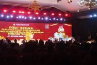 Debat pamungkas pasangan calon (paslon) Gubernur Kalsel dan Wakil, berlangsung seru dan semarak di Gedung Chandra, Minggu (17/11/2024) malam. (SuarIndonesia/Ist)