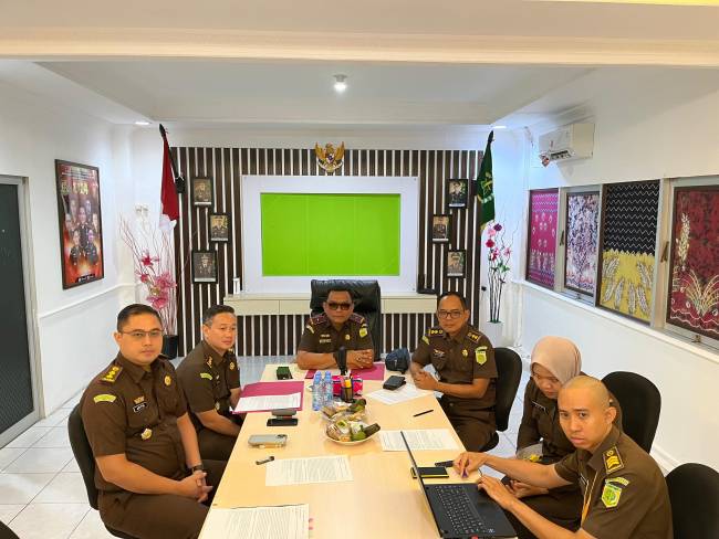 ekspos perkara dengan Jaksa Agung Muda Tindak Pidana Umum (Jampidum) Prof . Dr. Asep Nana Mulyana, S.H.,M.Hum. melalui daring Senin (25/11/2024) (SuarIndonesia/Ist)