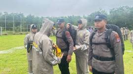 Polres Balangan melaksanakan apel pergeseran pasukan di Pilkada 2024.  (SuarIndoesia/ADV/RJ)