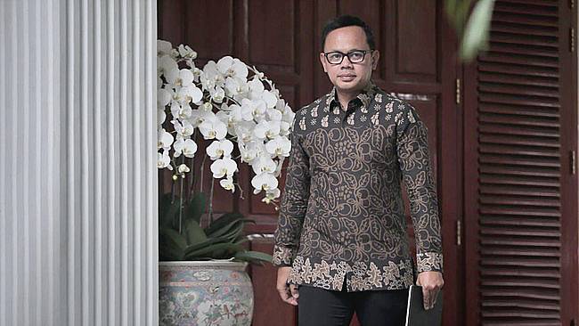 Wamendagri Bima Arya ungkap alasan mengusulkan 27 November menjadi hari libur nasional. (CNNIndonesia/AdhiWicaksono)