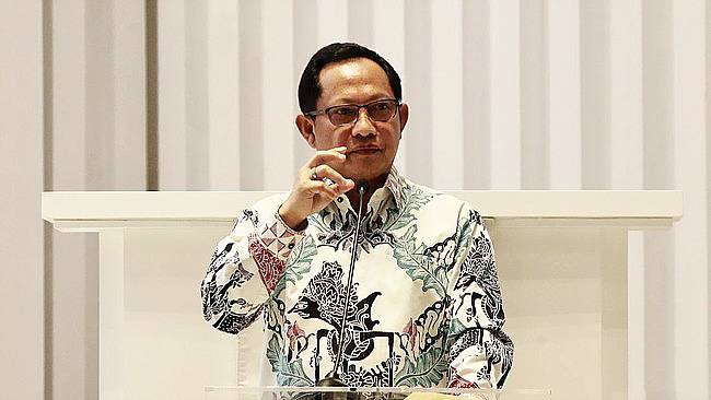 Mendagri Tito Karnavian mengingatkan kepala daerah yang berkampanye untuk paslon tertentu di Pilkada 2024 agar cuti. (CNN Indonesia/Andry Novelino)