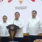 Presiden Prabowo Subianto saat mengumumkan kenaikan upah minimum nasional 2025 sebesar 6,5 persen di Kantor Presiden, Kompleks Istana Kepresidenan, Jakarta, Jumat (29/11/2024). (ANTARA/Andi Firdaus)