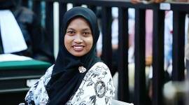 Supriyani, guru honorer di SDN Baito, Konawe Selatan, divonis bebas dari dugaan kekerasan terhadap siswa yang merupakan anak polisi. (ANTARA FOTO/JOJON)