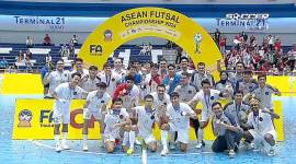 Timnas Futsal Indonesia berhasil juara Piala AFF Futsal 2024 setelah mengalahkan tim Futsal Vietnam 2-0 di Terminal 21 Hall, Nakhon Ratchasima, Thailnad, Minggu (10/11/2024) malam. (screencapture Soccer MNCTV)