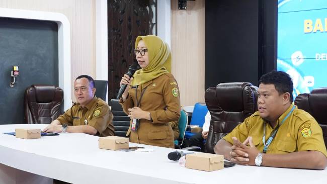 Super Apps Banjarmasin Pintar Versi 3.0.0 (v3.0.0) diluncurkan oleh Kepala Diskominfotik Kota Banjarmasin, Windiasti Kartika, Senin (11/11/2024). (Foto: Pemko Banjarmasin)